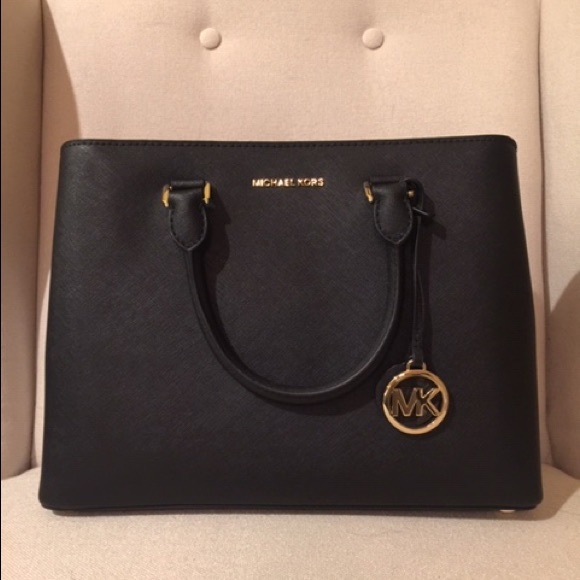 mk savannah satchel